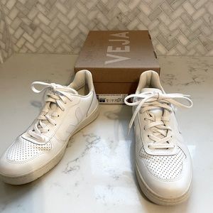 Veja V-10 Extra White Leather Sneakers